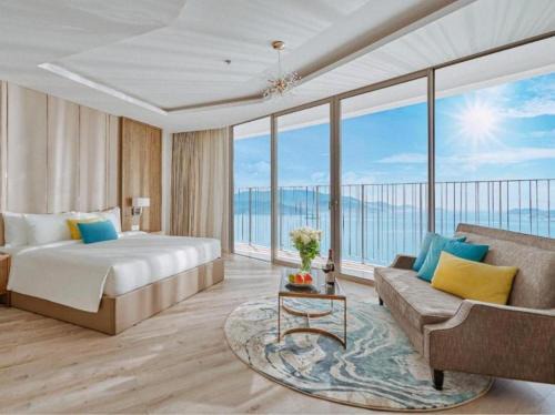 Tran Phu Beach Hotel | Panorama Nha Trang Sanvilla