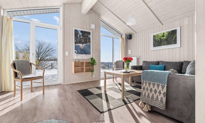 Sankt Andreasberg House | Panoramablick 53 - cozy vacation home for 10 people with sauna & whirlpool tub
