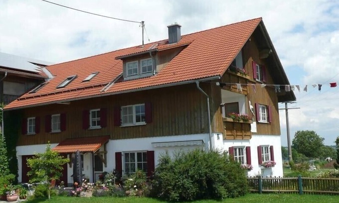 Eschers Apartment | panoramic mountain view, rural area, grand playground, garden house with BBQ