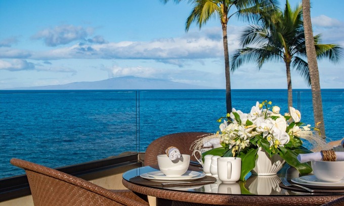 Wailea Villa | PANORAMIC OCEAN FRONT SUNNY SURF E301 AT MAKENA SURF!