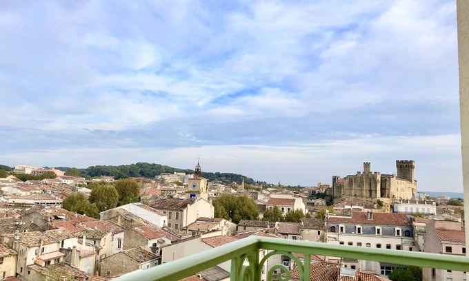 Salon-de-Provence Apartment | PANORAMIC salonais