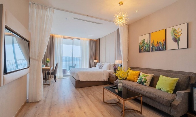 Tran Phu Beach Apartment | Panoramic sea-view 63 sqm apartment in centre with big balcony, gym and pools