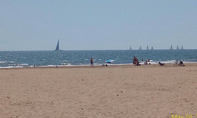 Alboraya Apartment | Panoramic sea views, terrace, garage, 24/7 security, beach in the city.