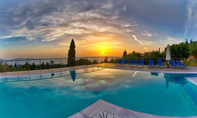 Mesovounia House | Panoramic Sunset