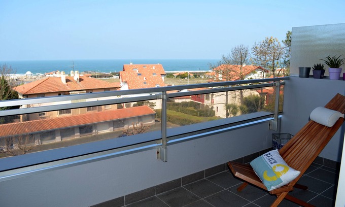 Anglet Apartment | Panoramic view of the ocean, beaches