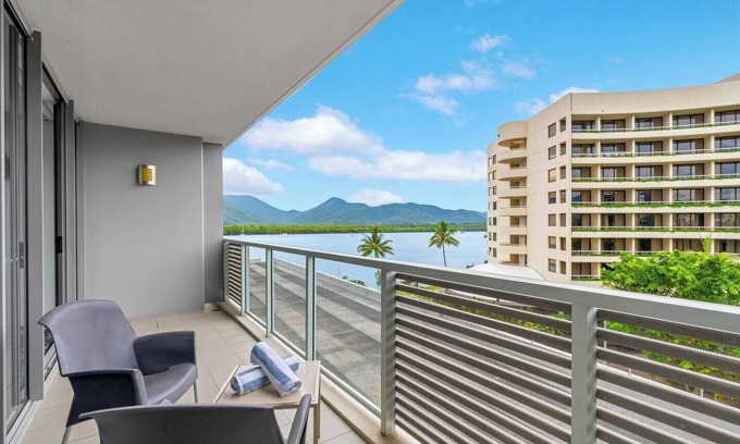 Cairns Central Business District Apartment | Panoramic Views at Harbour Light on the Waterfront