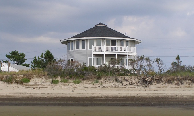 Del Haven House | Panoramic views of Delaware Bay