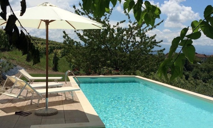 Farigliano Villa | Panoramic villa on the hills of the Langhe among the vineyards large swimming pool