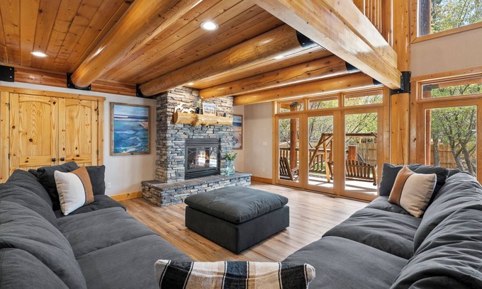 Garden City Cabin | Papa Bear Lodge (Sleeps 52) by Bear Lake Luxury Rentals