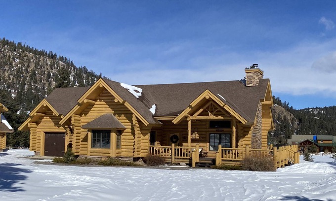 South Fork House | Papa's Place