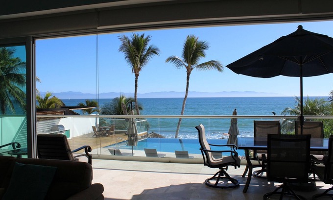 Bucerias Condo | Paradise Awaits! Upscale Bucerias Beach Condo