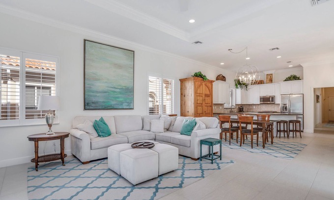 Naples Park House | Paradise by the Beach