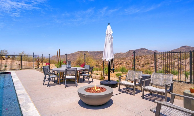 Fort McDowell House | Paradise Canyon-Pool-Spa-Putting Green-Bocce ball - Estate 3