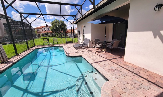 Four Corners House | Paradise for everyone who LOVES the amazing world of Disney!