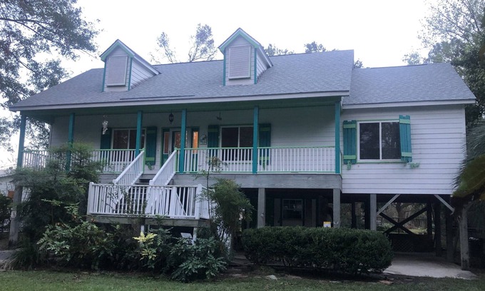 Fairhope House | Paradise Found - 3 Bedroom, 2 Bath - Dog Friendly