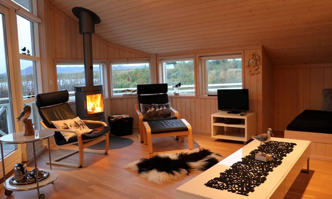 Mosfellsbaer Cottage | Paradise in the country (in city Reykjavik)