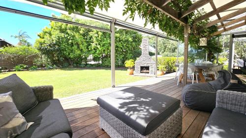 Matarangi House | Paradise on Pacific Parade - Matarangi Retreat