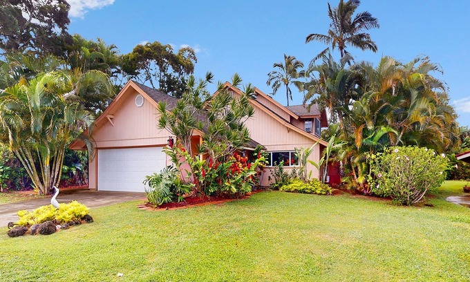 Princeville House | Paradise retreat! Plunge Pool, Hot Tub, AC & Water Gears!