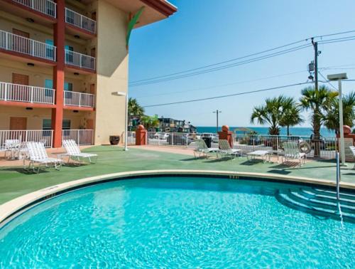 Mexico Beach Apartment | Paradise Shores #110