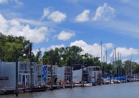 San Fernando House | Paraiso Flotante