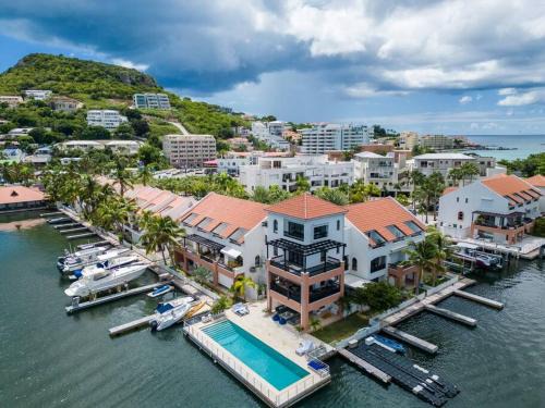 Simpson Bay Apartment | Paraiso in St Maarten- Steps away from Bars & Restaurants and Beach!