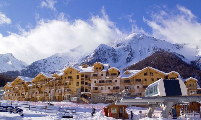 Les Orres Apartment | Parc des Airelles by Interhome