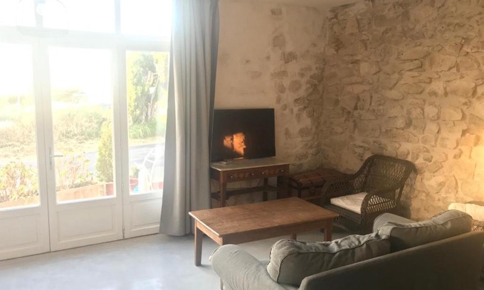 Bages Apartment | Parenthèse au bord de l’étang