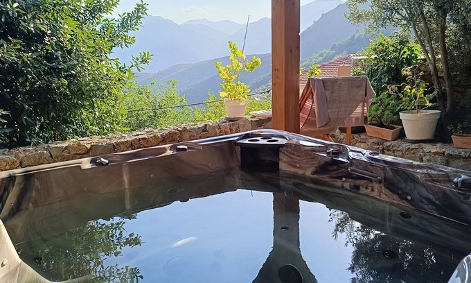 Santa-Lucia-di-Mercurio House | Parfumu Di Celu