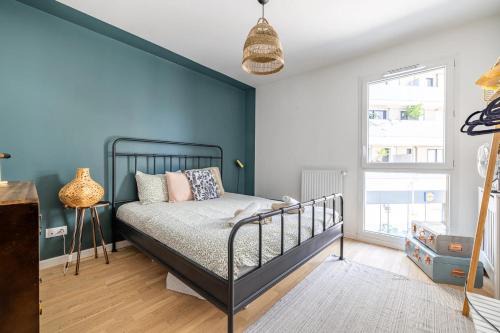 Bagnolet Apartment | Paris Gem, Modern 2 Bedroom with Terrace, Parking and Metro Access