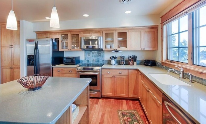 McCall Condo | Park Street Penthouse East: Downtown McCall, Lake Views, Air Conditioning