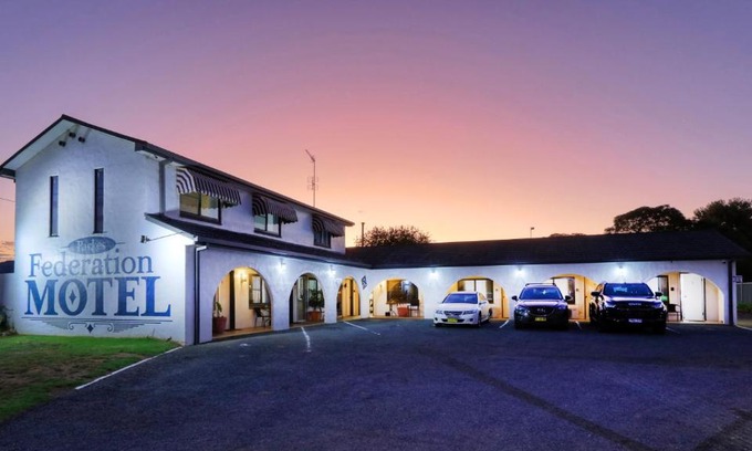 Parkes Hotel | Parkes Federation Motel