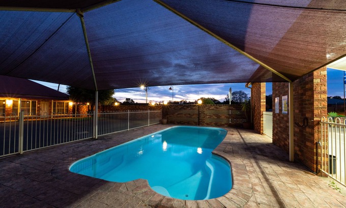 Parkes Hotel | Parkes International Motor Inn