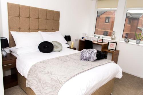 Cheetham Hill Hotel | Parkview Residence