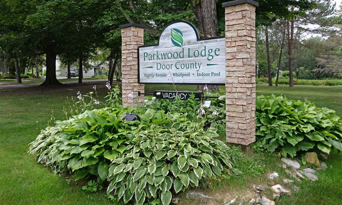 Fish Creek Cabin | Parkwood Lodge - Door County