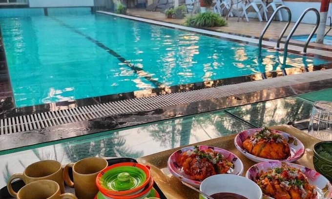 Pen Hotel | Parmar Farms