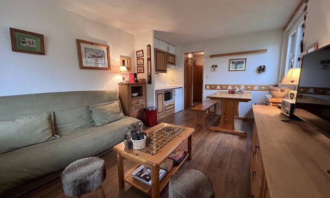 La Clusaz Apartment | Parnasse 1- 413- Village centre, foot of the slopes, 4 pers.