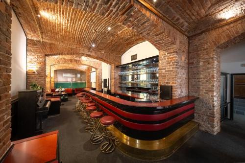 Smichov Apartment | Party ClubHouse with Bar, Panoramic Pool & Sauna