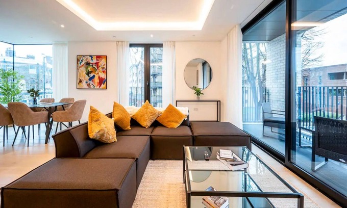 Hackney Downs Apartment | Pass the Keys | Blend of Luxury and Elegance in the Heart of London