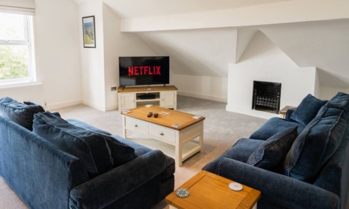 Hoylake Apartment | Pass the Keys | Golfer's paradise with views of Royal Liverpool Golf Club