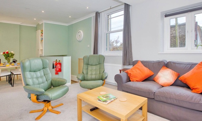 Colyton House | Pass the Keys | Lovely 2-Bed Apartment Colyton near Jurassic Coast
