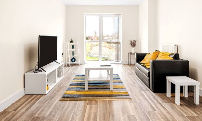 Derby House | Pass the Keys | Luxury Home near Royal Derby Hosp