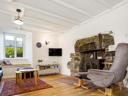 Talybont House | Pass the Keys South Lodge Coastal Cottage