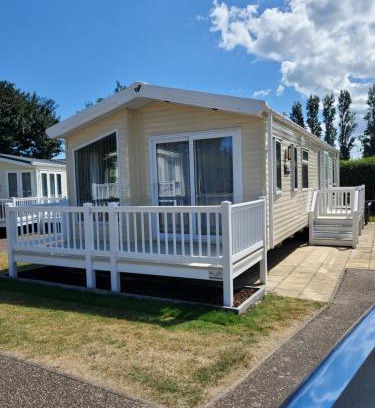 Caister-on-Sea Apartment | Paston 30