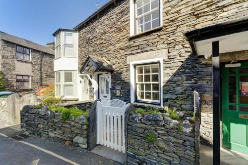 Ambleside House | Pavement Cottage
