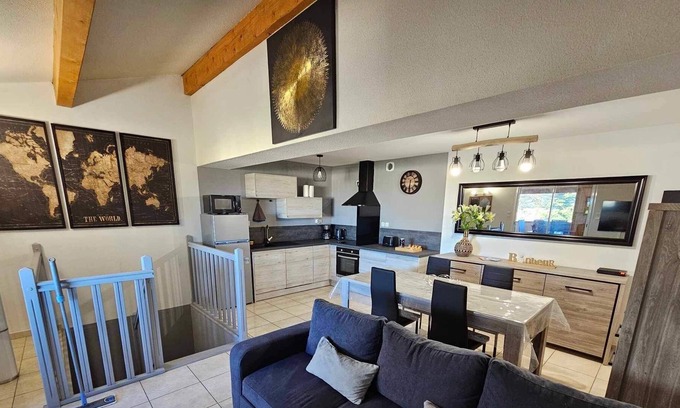 Saint-Pierre-la-Mer Cabin | Pavillon 51m2 Calme, Confortable, Avec vue mer à 10min de la Plage