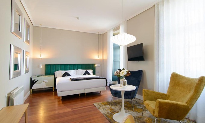 Baiona Old Town Hotel | Pazo de Mendoza