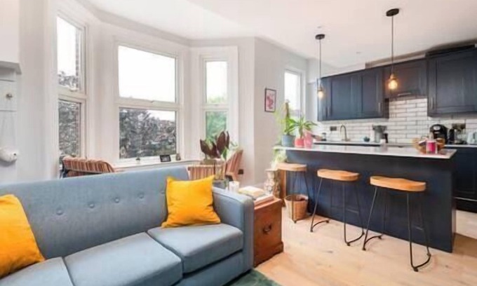Colville Apartment | PBC | Stylish 1 Bed Apartment in Clapham