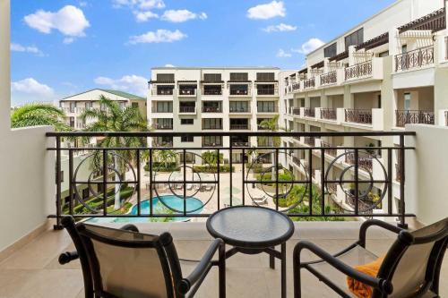 Washington House | PC412 - Pool View - 1BR Perfect for a couple or Family - Close to Palm Beach - 1BR