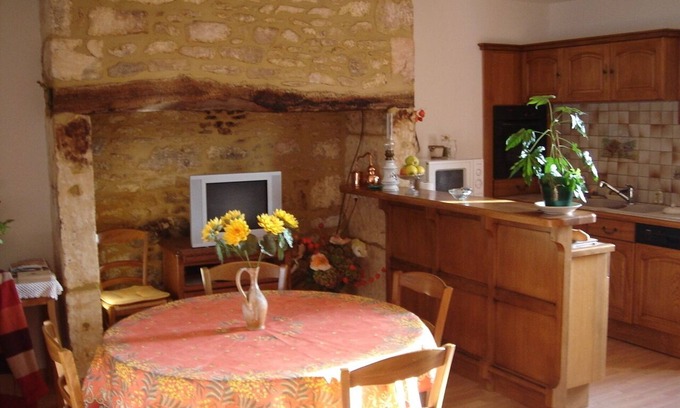 Les Eyzies House | peaceful country house