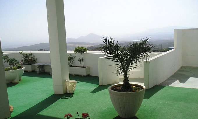 Cogollos de la Vega Apartment | Peace and Quiet Countryside Views